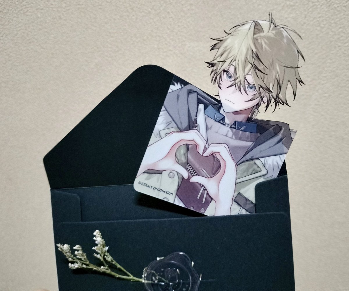 ได้รับแล้วน้าา💛 ใครเลือกรูปคะ รูปหล่อมากค่ะ🤭 ของขวัญน่ารักสุดๆไปเลยย🥺✨

☆
#SeitoAS