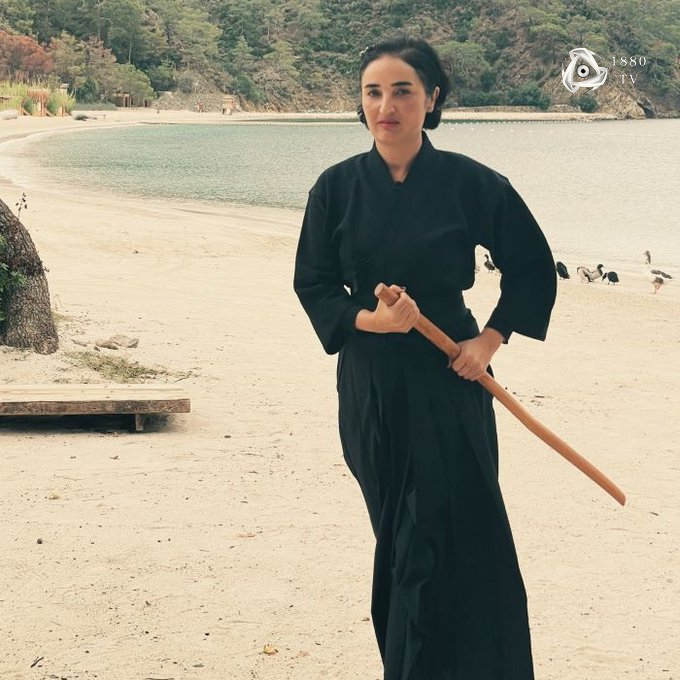 Actress Fadik Sevin Atasoy was selected for the female samurai school, a first in world history.

•⁠ Atasoy received training in martial arts, swordsmanship in the dark and Ninja techniques.