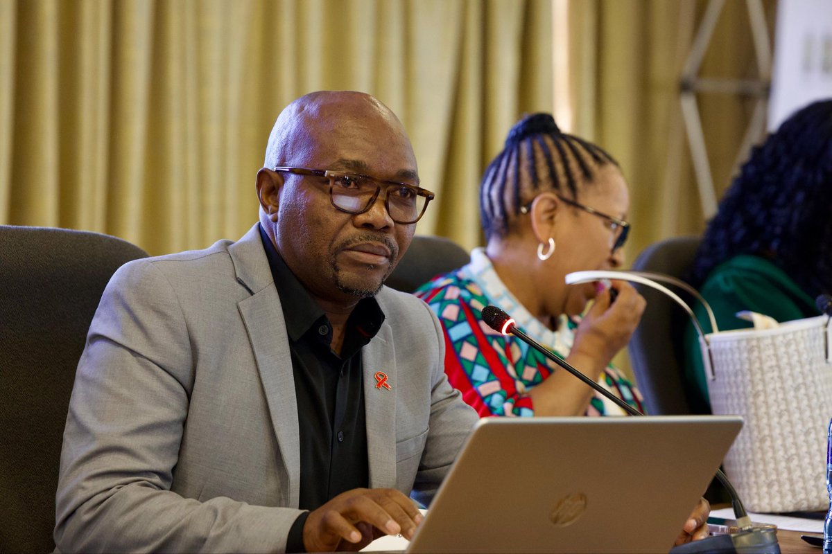 Presenting recent provincial statistics, during the ordinary PCA meeting held in Bloemfontein, Co-Chairperson Mr. Simphiwe Mokoena revealed that over 20,600 people in the Free State who have tested positive for HIV are not yet on treatment.