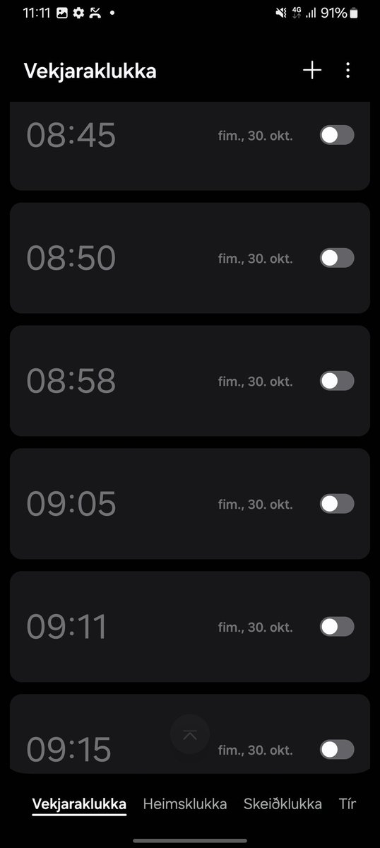 Það er tvær tegundir af fólki á þessari jörð, þeir sem stilla vekjaraklukku, og þeir sem stilla 37 vekjaraklukkur