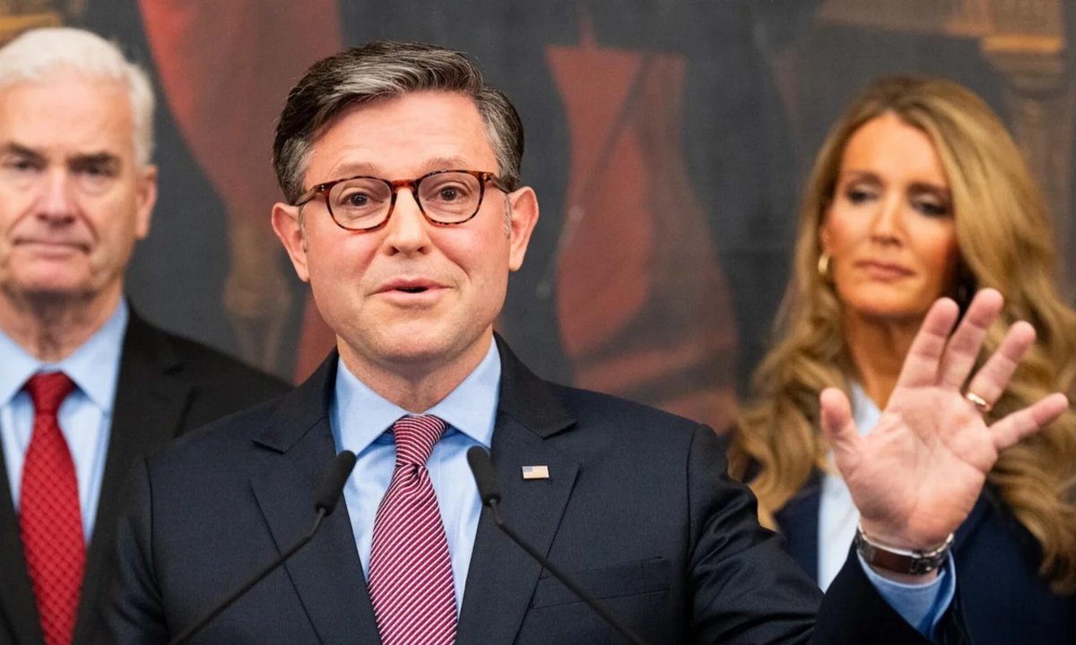 Government Shutdown Deepens Crisis: SNAP Benefits Halted, Federal Workers Go Unpaid

Millions face food insecurity as Trump administration declines to release contingency funds; federal closures widen national strain.

#snap #FederalWorkers #Trump #ShutdownImpact #SNAPCrisis