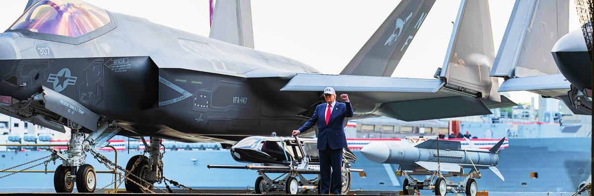 NatSecLedger's tweet photo. President Donald Trump aboard Nimitz-class aircraft carrier USS George Washington (CVN 73) during a presidential visit while moored pierside on Commander, Fleet Activities Yokosuka, Oct. 28, 2025. #F35 #LRASM #AIM174 (📸Roselia Garcia) https://t.co/llxdKfR9xe