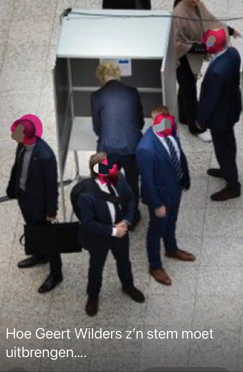 Geen_Geduld_AUB's tweet image. Hebben jullie in dit filmpje van de PVV gezien HOE Geert Wilders beveiligd moet worden?!

Te triest voor woorden dat linkse politici bastaards naar Nederland HALEN, ja OP-HALEN.

Ga stemmen. 
#StemPVV ‼️
#GrenzenDicht Pot dicht!

Wij zijn linkse leugenpolitici #spuugzat