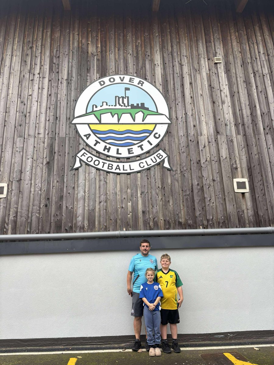 DunstableTownFC's tweet image. 🏟️ GROUND VISIT UPDATE | The guys &amp;amp; girls reached @DoverAthletic!

Keep going Dunstable Town FC Panthers! 

Ground 21 done!

You can donate here: gofund.me/4fafe3cf5

#towntogether #youareenough #halfterm #football #fundraising

@NL_Enterprise
