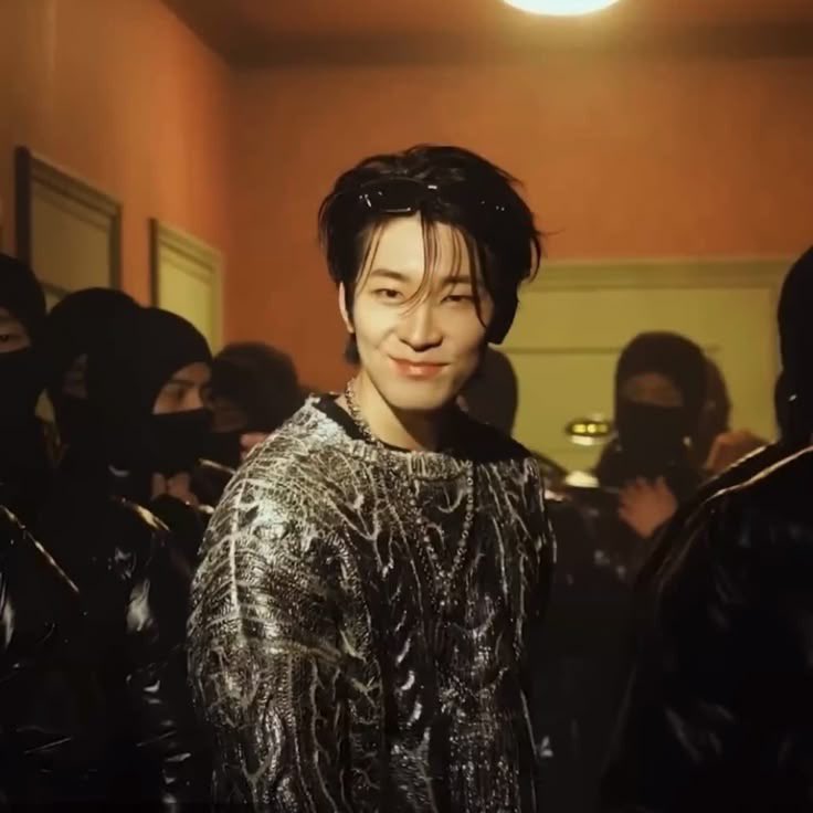Wonnwoops's tweet photo. 갭차이 진짜 무엇? https://t.co/LeEtKjlIBD