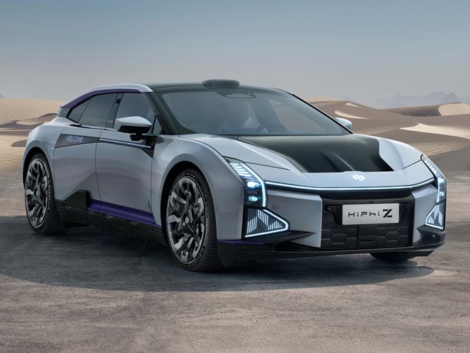 新型カローラとHiPhi Z似過ぎてる。