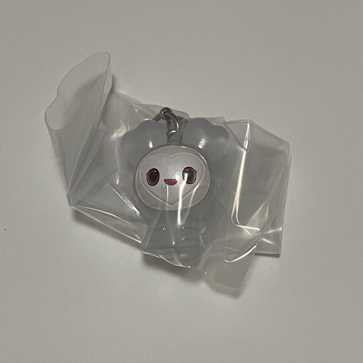 6______ha's tweet photo. TWICE めじるしアクセサリー ガチャ交換

【譲】 ダヒョンちゃん（ダブリー）
【求】ミナちゃん（ミブリー）

郵送交換希望です🙇🏻‍♀️
お気軽にお声掛けください🙇🏻‍♀️✨

#TWICEガチャ
#TWICEガチャ交換
#TWICE交換 https://t.co/JMknbncMSQ
