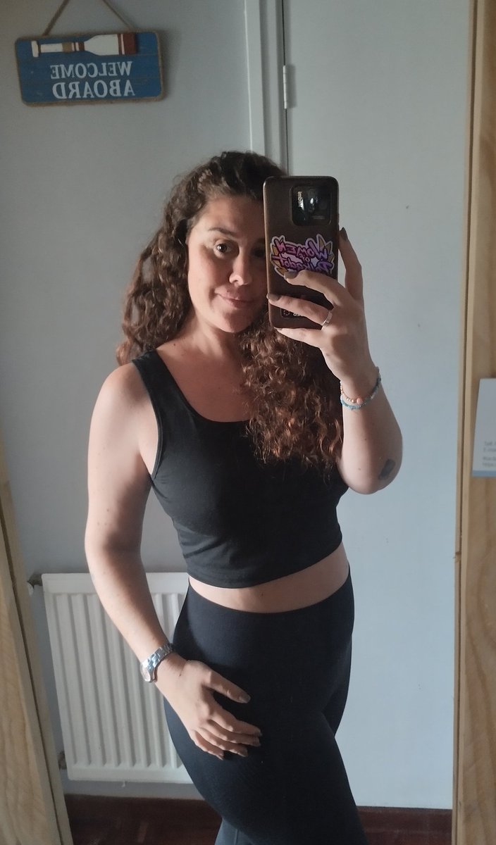 Isabel 🧭 tweet media