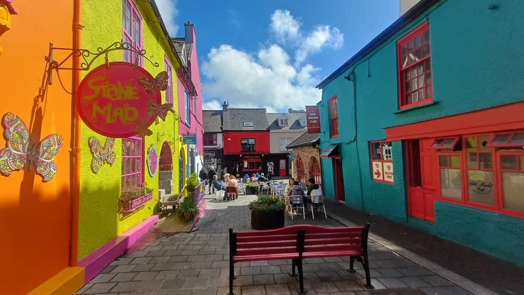 Qué ver en Cork y en sus alrededores disfrutando de sus paisajes y gastronomía. yendoporlavida.com/que-ver-en-cor…