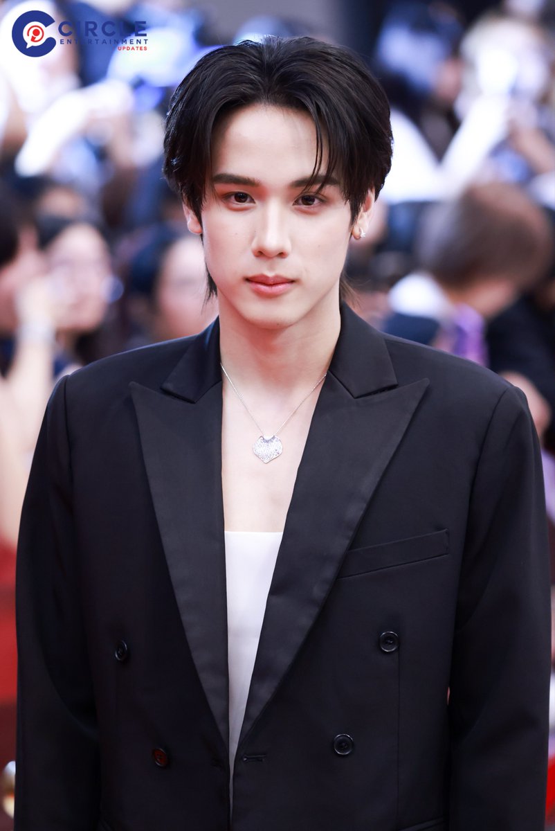 sleptonscene's tweet image. THEY'RE SO PERFECT
#MAYATVAWARDS2025xH2H
#surfjava #swensurf #javabh