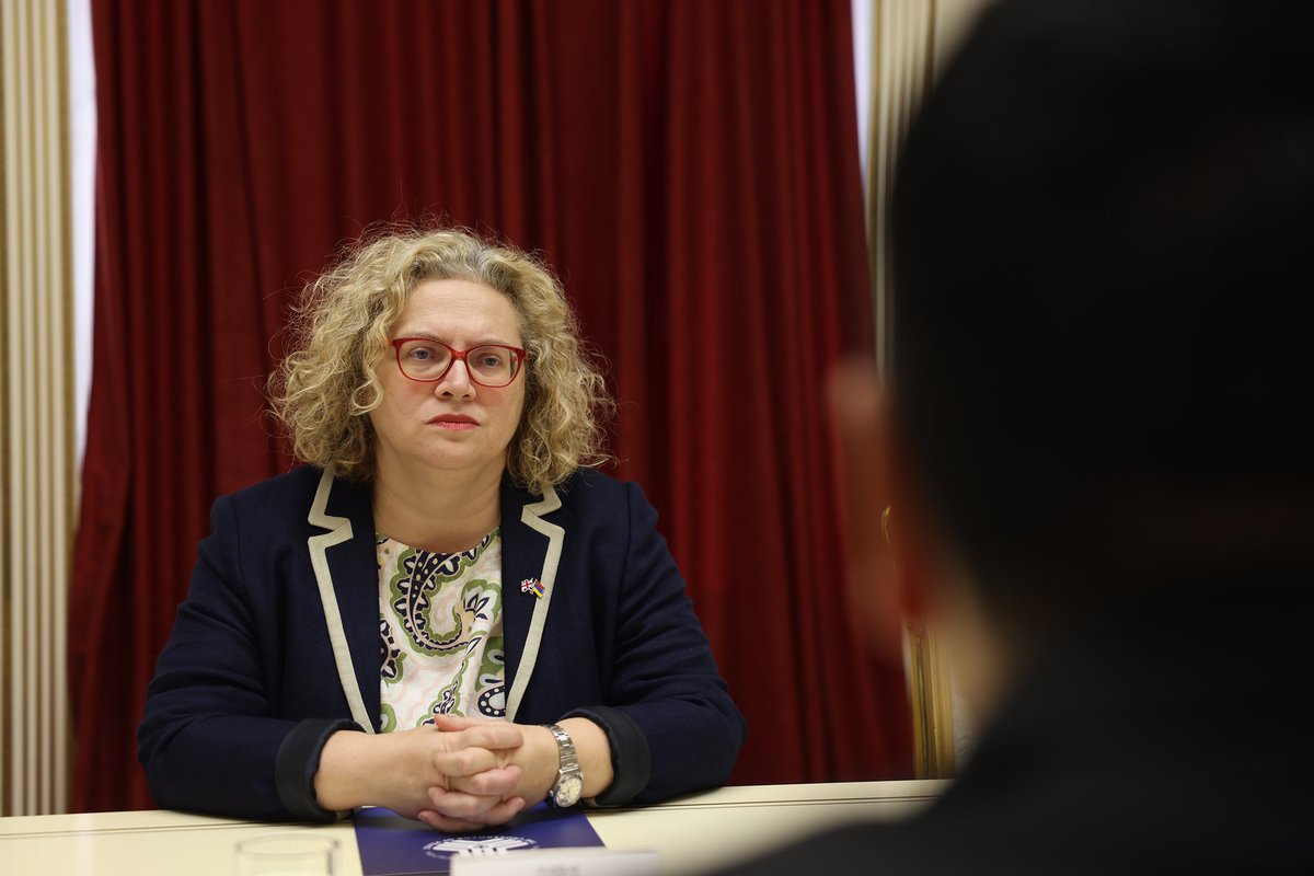 Alen Simonyan tweet media