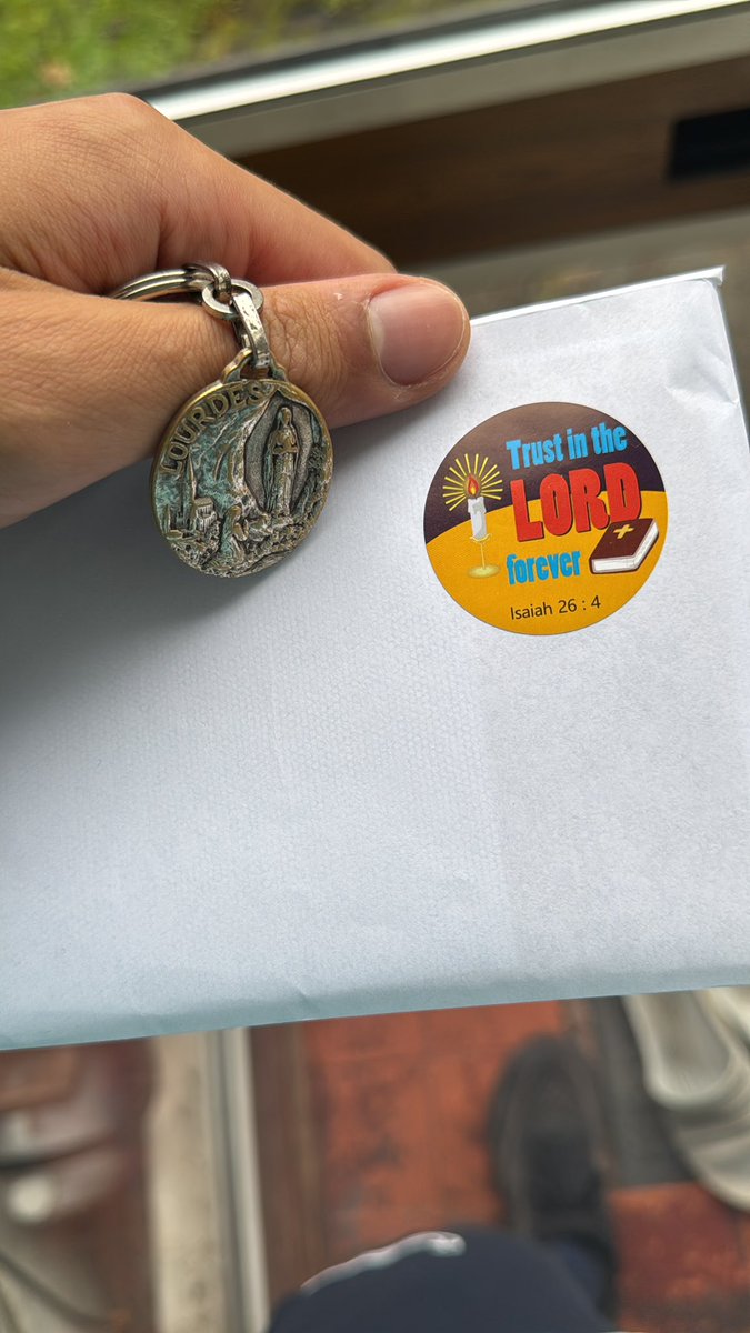 fourprezzy's tweet image. Going for a run, opened the door and this came through the mail.