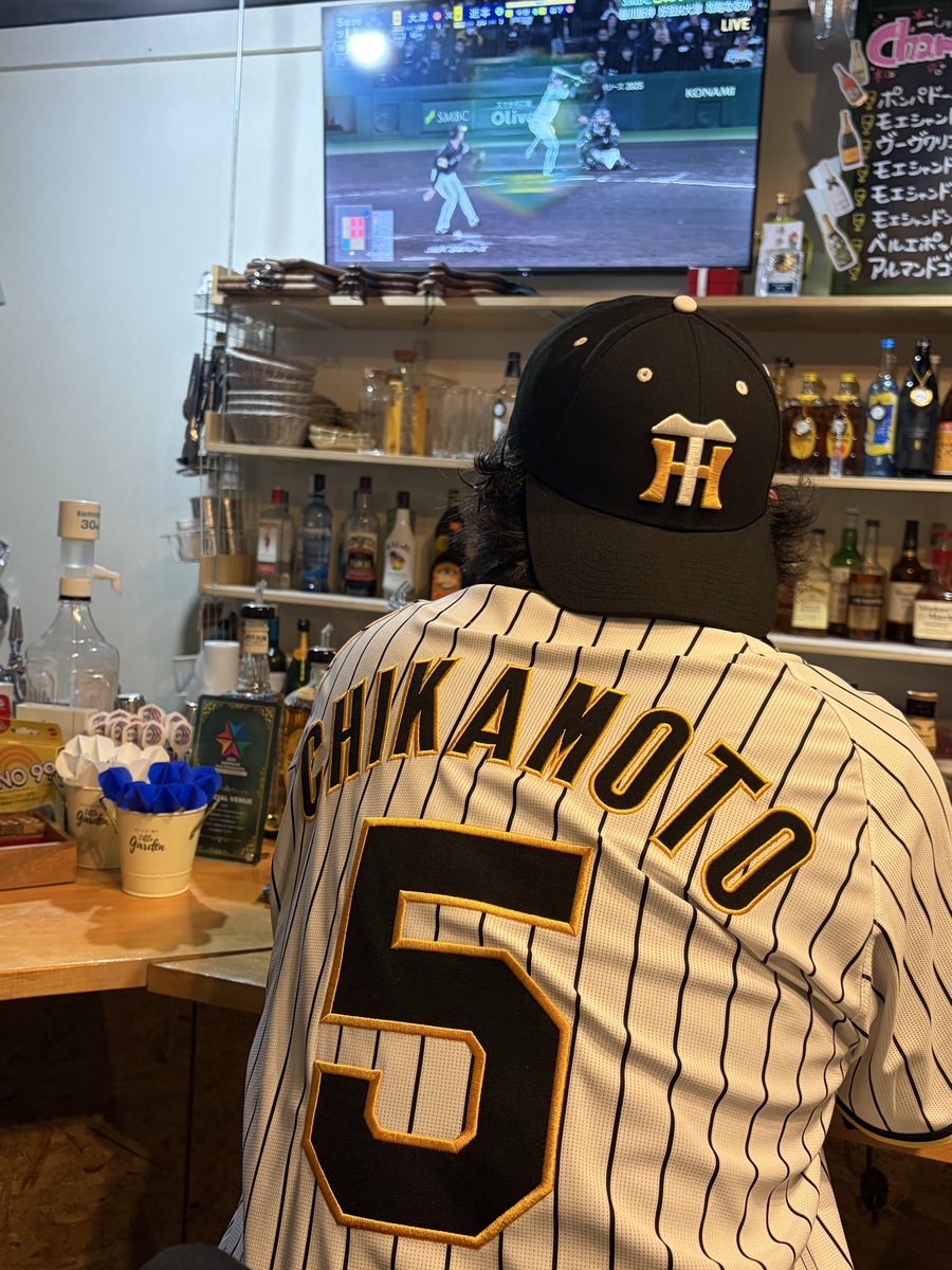 10/29(水)
ここあインストラクターDAY始まっております🫡

今でしたらダーツ投げ放題！
投げ込み練習もよし!ガチメドレーもよし‼︎みんなで『ダーツの伝説⚔️』をクリアしに行くもよし‼︎!🎯✨
それぞれの楽しみ方で今宵も盛り上がっていきましょう🔥

日本シリーズもこれから後半戦⚾️