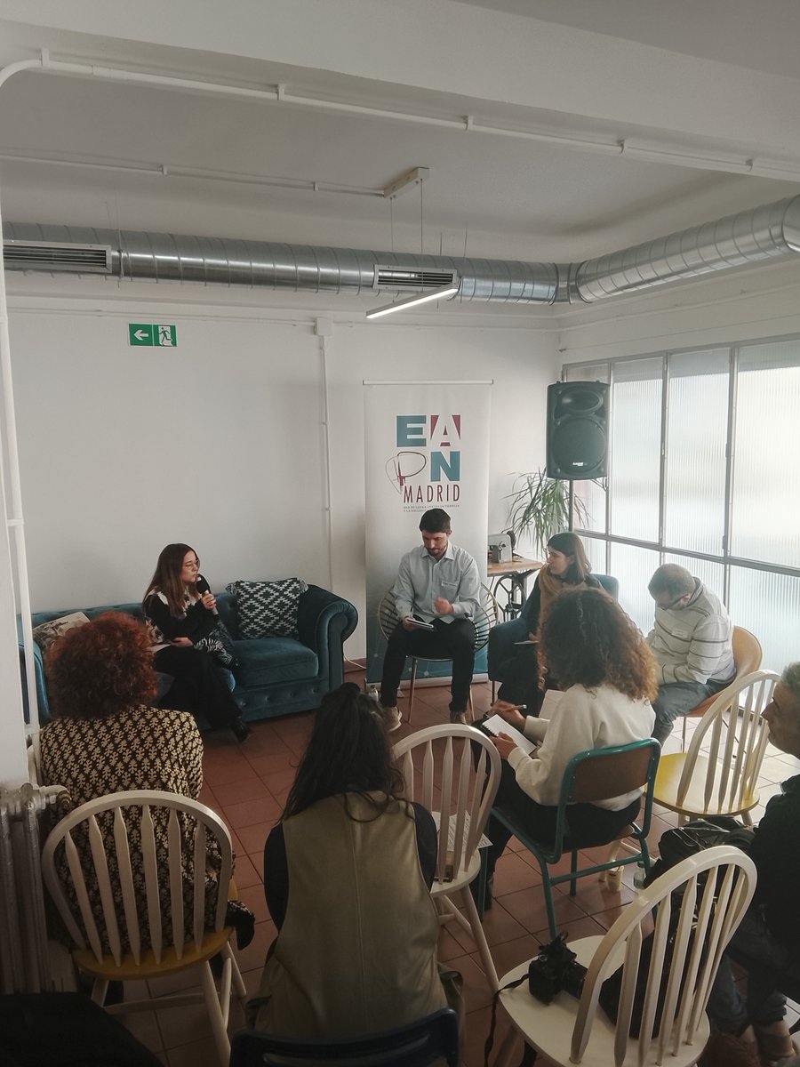 La Rueca Asociación tweet media