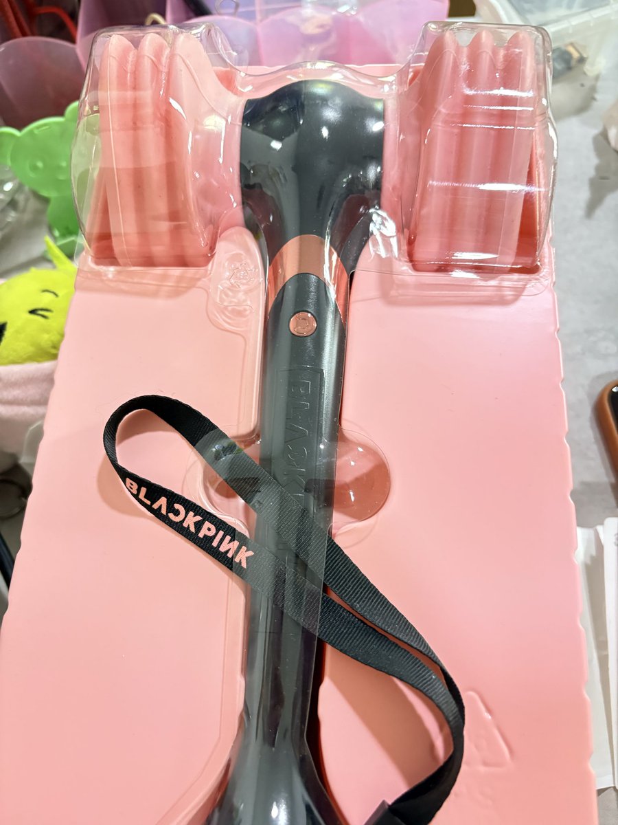 coteio_saturn's tweet photo. แจกบงบพ. (#blackpink) ใครอยากเอาไปสะสมมาเล้ย
น้องรุ่น 1 นะคะ 💕 (ไม่มีกล่อง)

#ตลาดนัดบพ #ตลาดนัดblackpink https://t.co/ERnc14BKkE