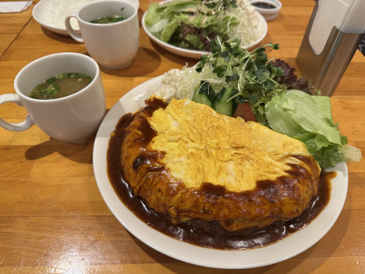 FfNi5JleVMdNQ75's tweet photo. 今宵はオムライス一択で
ご馳走様でした🙏🏻
#福岡市早良区東入部
#tearroom
#doghouse
#今回はオムライス https://t.co/fmrJuqBYyx