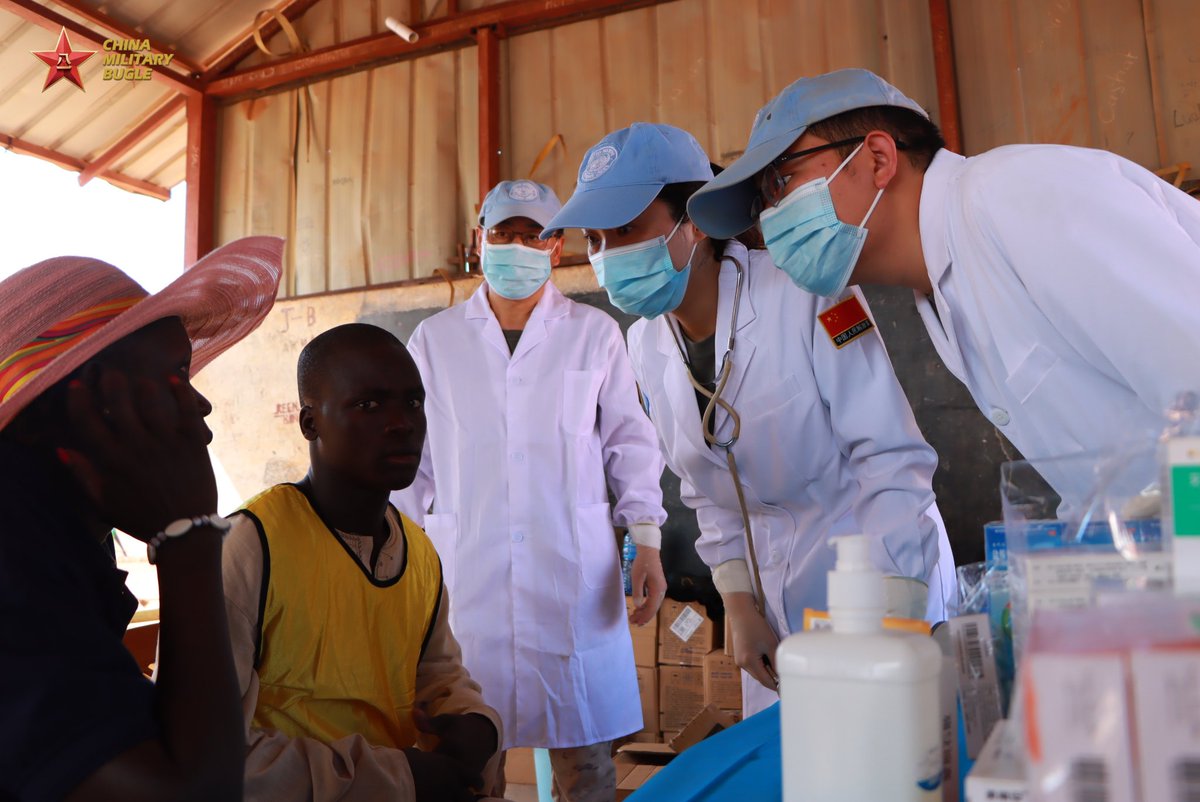 ChinaMilBugle's tweet photo. Blue helmets in action: The 15th Chinese Peacekeeping Level-II Hospital to the UNMISS recently conducted medical outreach activity at a local juvenile reformatory centre in Wau, South Sudan.
#Chinamilitary #UN #UNMISS #SouthSudan #peacekeeping #PKOs @UN @UNPeacekeeping @unmissmedia @Chinamission2un
https://t.co/9mH31idDLM