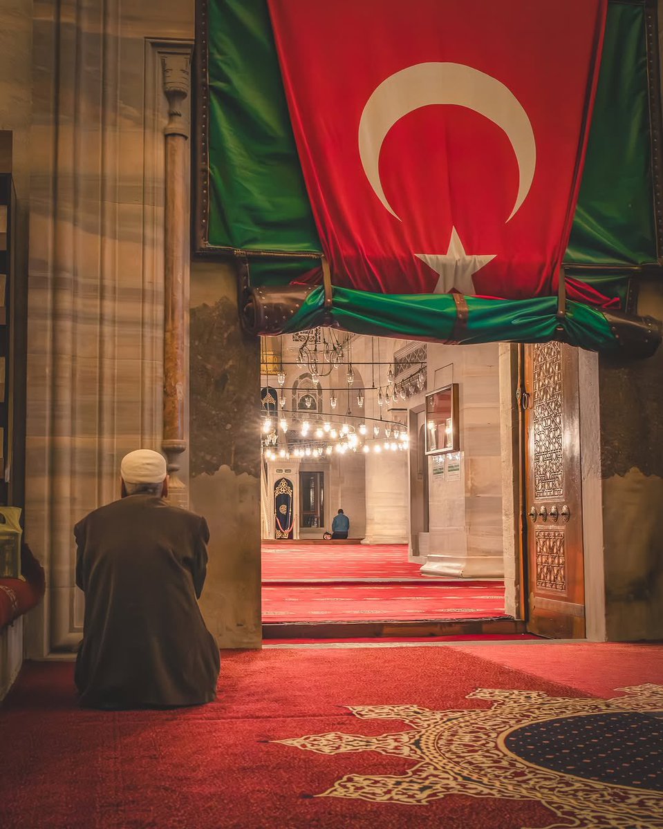 Bir milletin gücü, 

imanında ve vatanına olan sevgisine bağlıdır ..