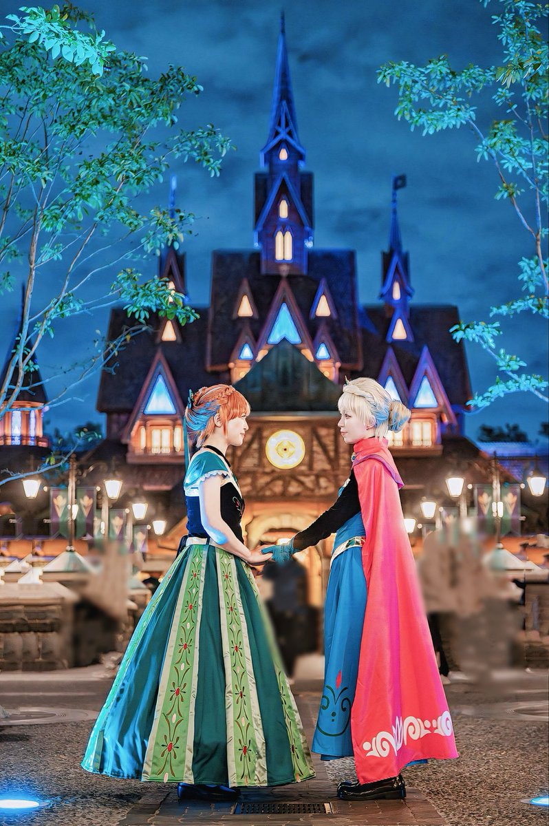 Candybeans93's tweet photo. #Dハロ仮装2025 
 #Dハロ仮装 
🌊10.23   ※tap推奨

                  アナと雪の女王 https://t.co/WdqzpJGqMA