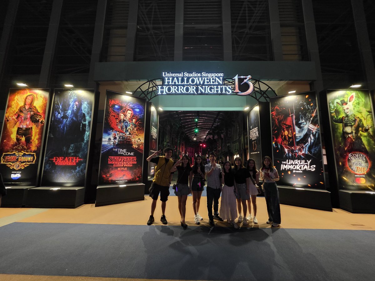 Declarators_'s tweet image. Declarators HQ Team Bonding at Universal Studios Singapore – Halloween Horror Nights 13 

Our team had an enjoyable and memorable evening at Universal Studios Singapore, experiencing the excitement and thrill of Halloween Horror Nights.

#Declarators #TeamBonding
