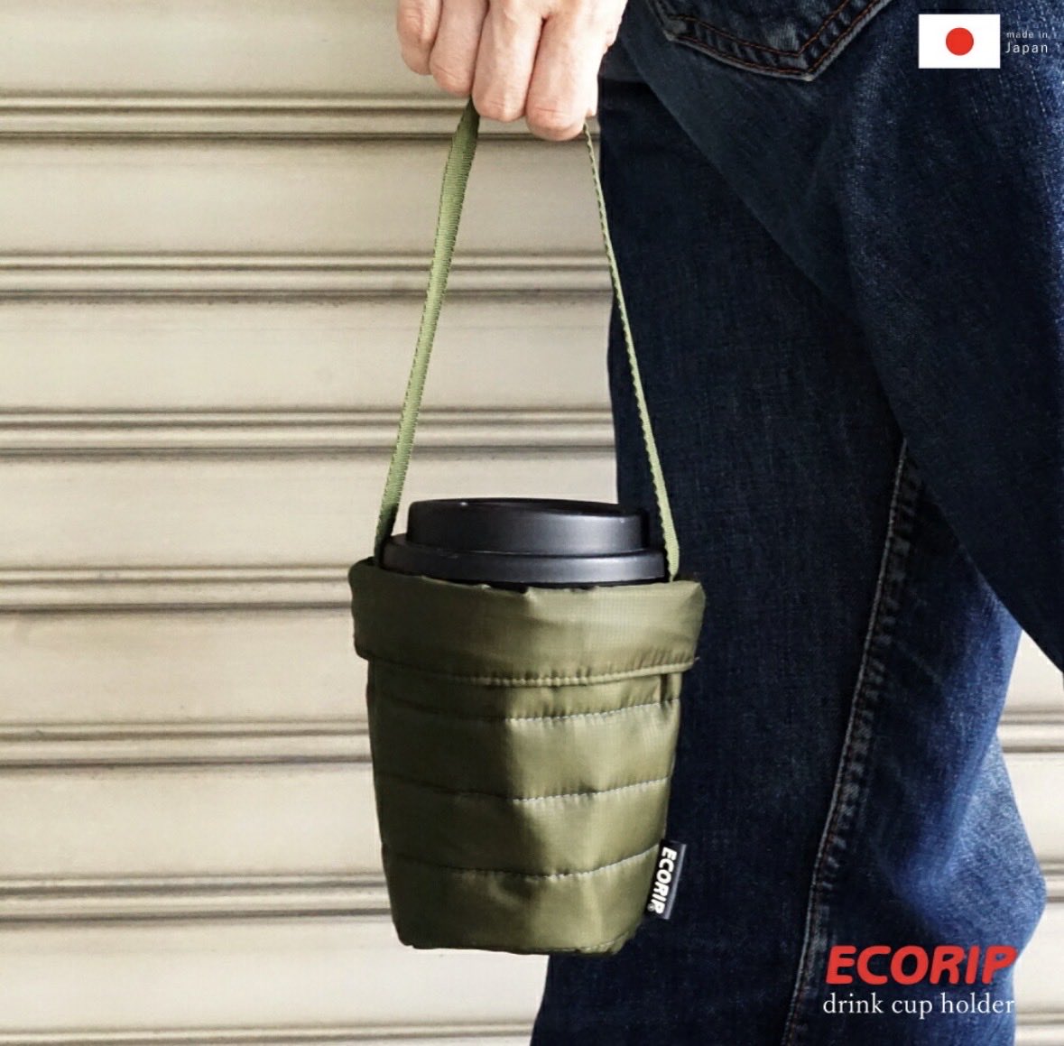 eieiyongswim's tweet photo. よくコンビニコーヒー買う人へのギフトにもおすすめな保温保冷カップホルダー☕️ダウンコートにも使われる素材を使ってて保温性はお墨付き（良かったよーって言ってもらえた◎）人気で売り切れカラーあるのも納得のアイテム。 https://t.co/OECuQICdU1