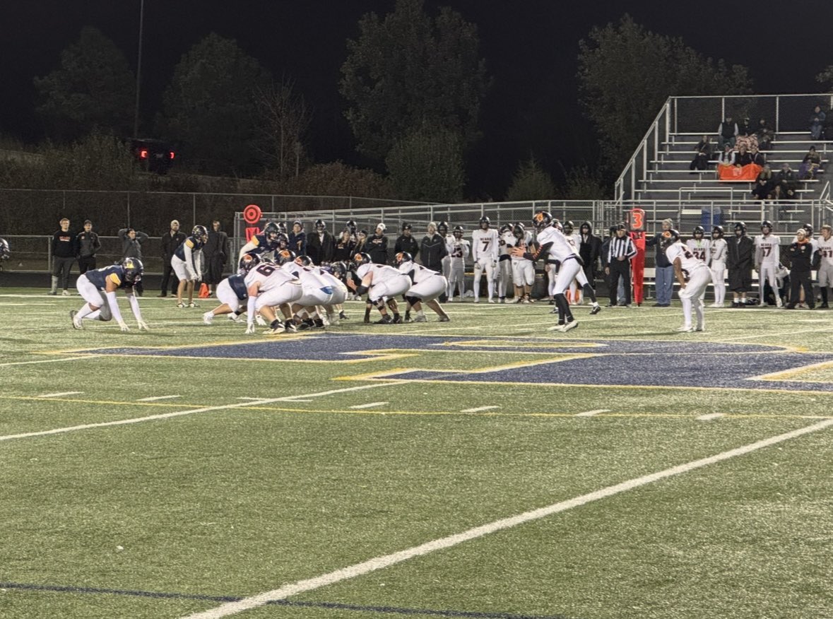 Lakers cruise past White Bear Lake 49–22 to move on in the Class 6A playoffs! Up next: a Halloween night rematch at Minnetonka with a trip to state on the line! Check out my story for all the details!🔵🟡🏈

priorlakefootball.com/news_article/s…
