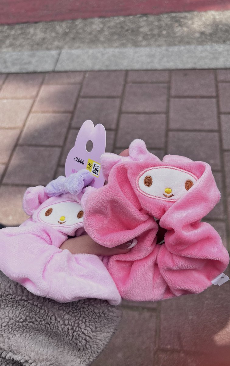 cherbinny's tweet photo. ⠀     ⠀⣾⣿⣿⣷⣄
⠀⠀⠀⢸⣿⣿⣿⣿⣿⣧⣴⣶⣶⣶⣄
⠀⠀⠀⣀⣿⣿⡿⠻⣿⣿⣿⣿⣿⣿⣿⡄
⠀⠀⠀⢇⠠⣏⡖⠒⣿⣿⣿⣿⣿⣿⣿⣧⡀
⠀⠀⢀⣷⣴⣿⣿⣿⣿⣿⣿⣿⣿⣿⣿⣿⣷
⠀⠀⢸⣿⣿⡿⢋⠁⠀⠀⠀⠀⠉⡙⢿⣿⣿⡇
⠀⠀⠘⣿⣿⠀⣿⠇⠀⢀⠀⠀⠘⣿⠀⣿⡿⠁
⠀⠀⠀⠈⠙⠷⠤⣀⣀⣐⣂⣀⣠⠤⠾⠋⠁ https://t.co/CqVG97ULtb