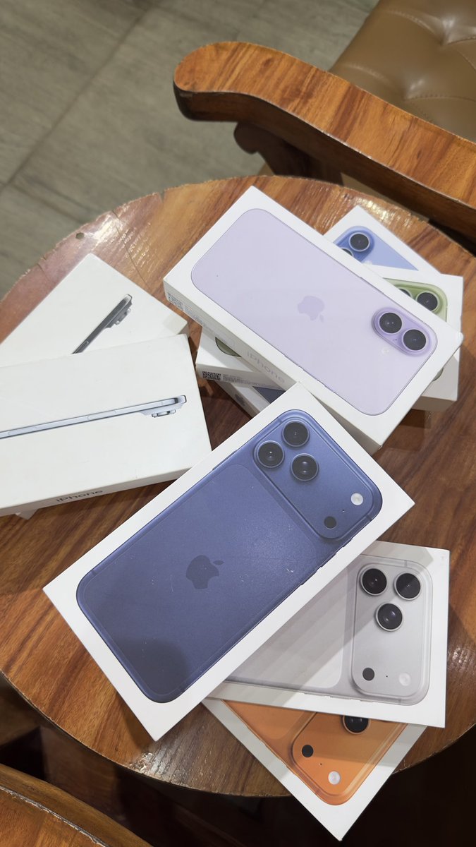 chief_vendors's tweet image. iPhone 17 Series Available
💯 100% Original • Sealed • Warranty Included
Authentic Devices Only
🛍️ Nationwide Delivery &amp;amp; Pick-up Available

#ChiefVendors #ChiefChief #GetMoreForLess #iPhone17 #NaijaTechPlug #AppleNaija #TechDeals