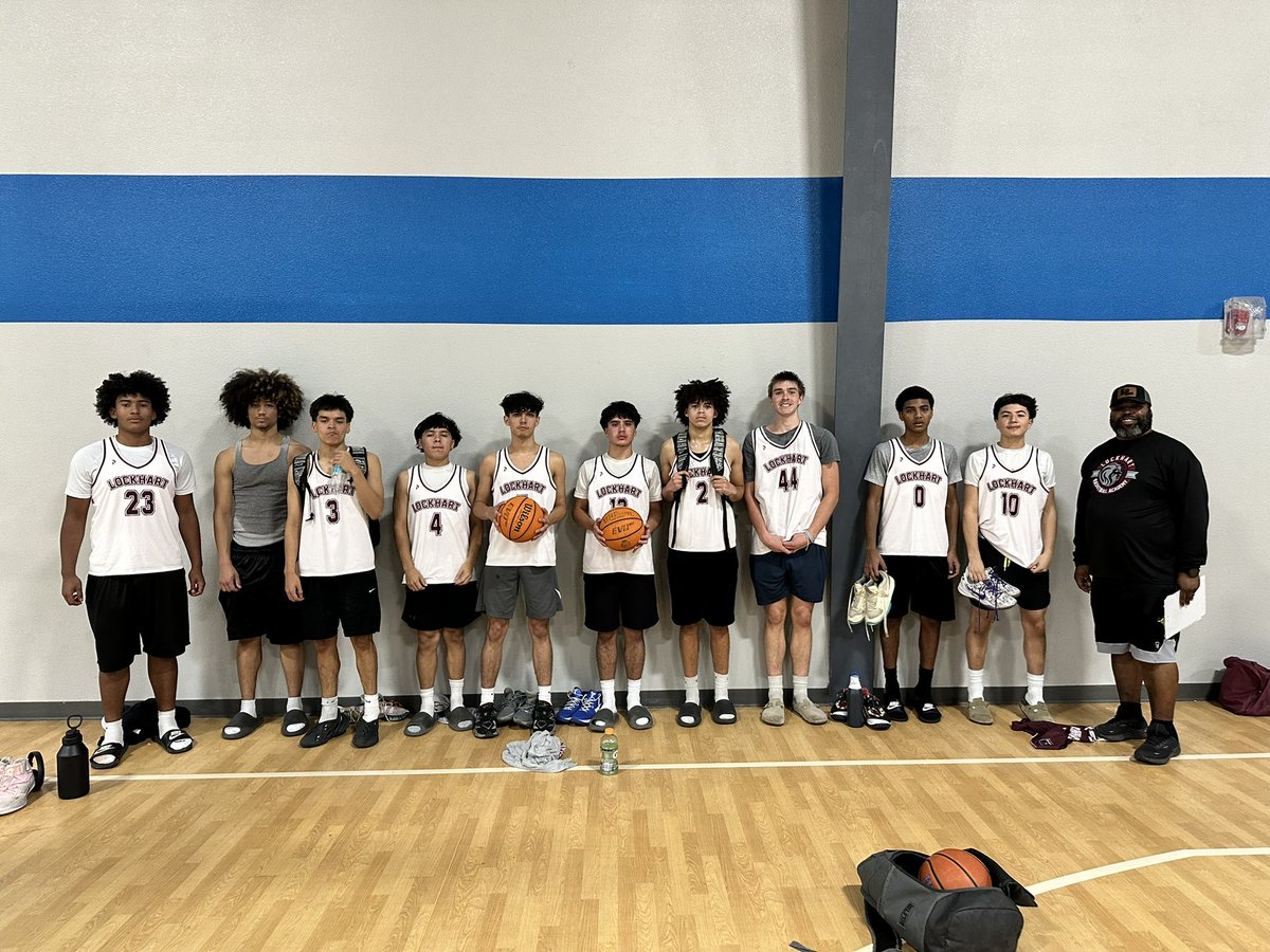 LockhartMbb's tweet image. Good luck to all the programs starting today! Lockhart Basketball is going to be all gas no breaks! @LocLions #PRIDE #TCC #SlowGrind