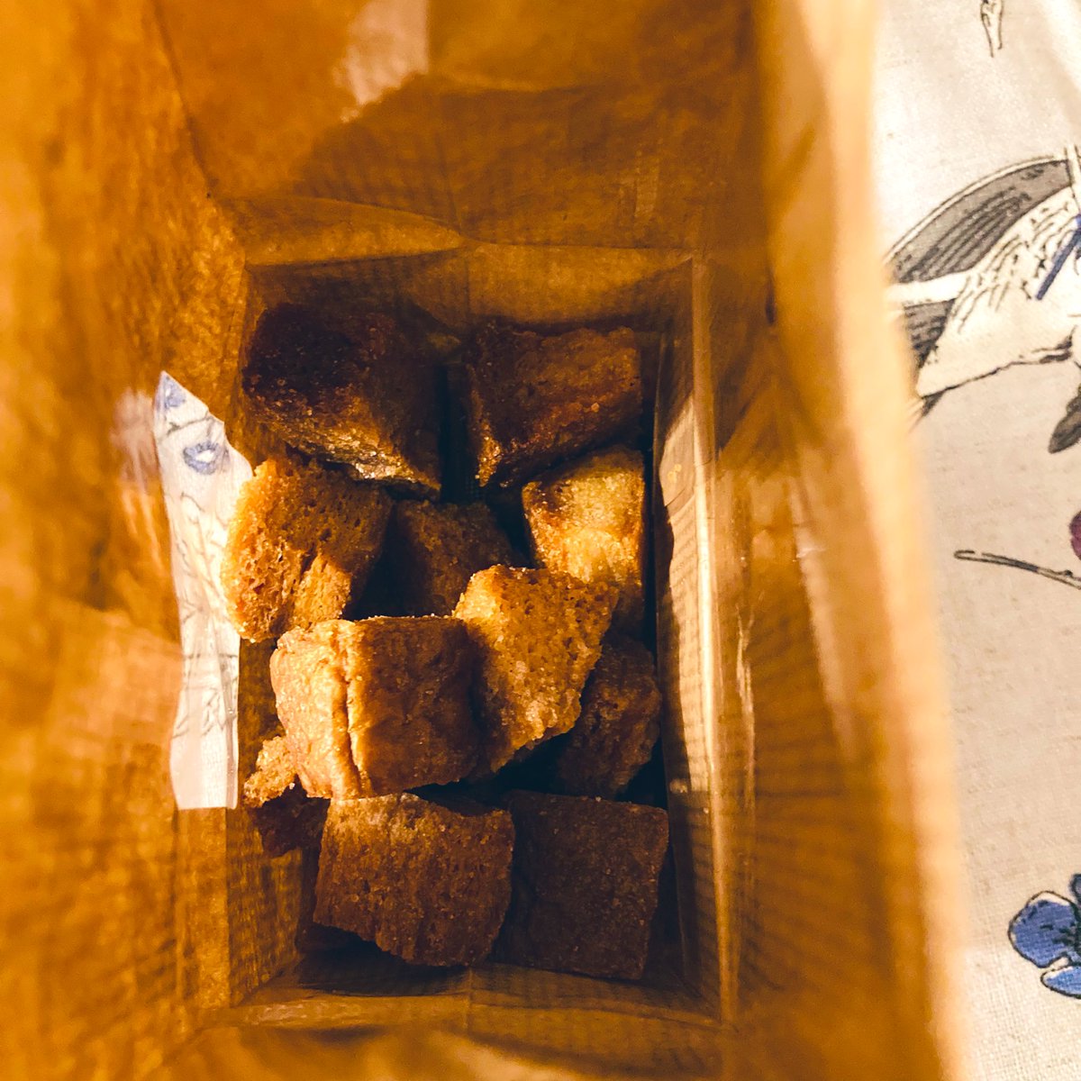 ラスク美味しい🕊️
１つ食べたら止まれませんでした。
#おうちカフェ