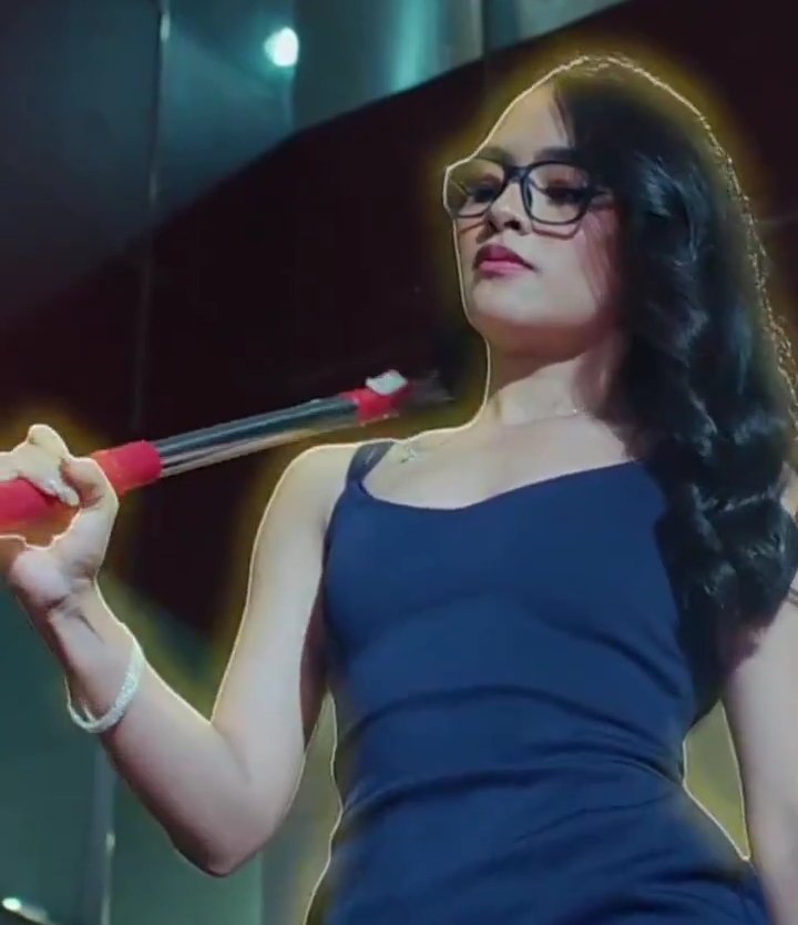 Steven_Tuscano's tweet photo. Time for the bossgirl to mop up! BATTER UP H'ya!
#Vivoree
#ShadowCEO https://t.co/umN6TpYInG