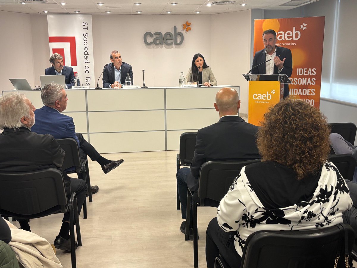 Gracias a Sociedad de Tasación y @caeb por la invitación a la jornada ‘Situación y Perspectivas del Mercado Inmobiliario Residencial en Baleares'

Junto con el DG <a href="/pqreynes/">José F. Reynés</a> he podido explicar el plan de choque que está llevando a cabo el <a href="/goib/">Govern de les Illes Balears</a> en materia de vivienda