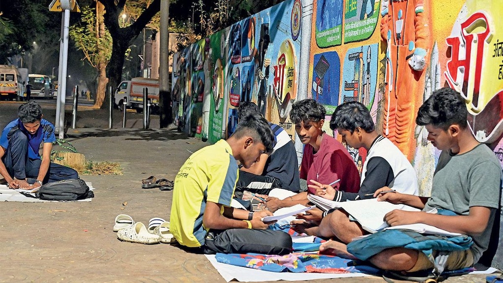 umda_panktiyaan's tweet image. उम्मीद मत छोड़ो, जब आपको लगेगा कि अब कुछ नहीं हो सकता, तभी चमत्कार होगा।

~ अज्ञात