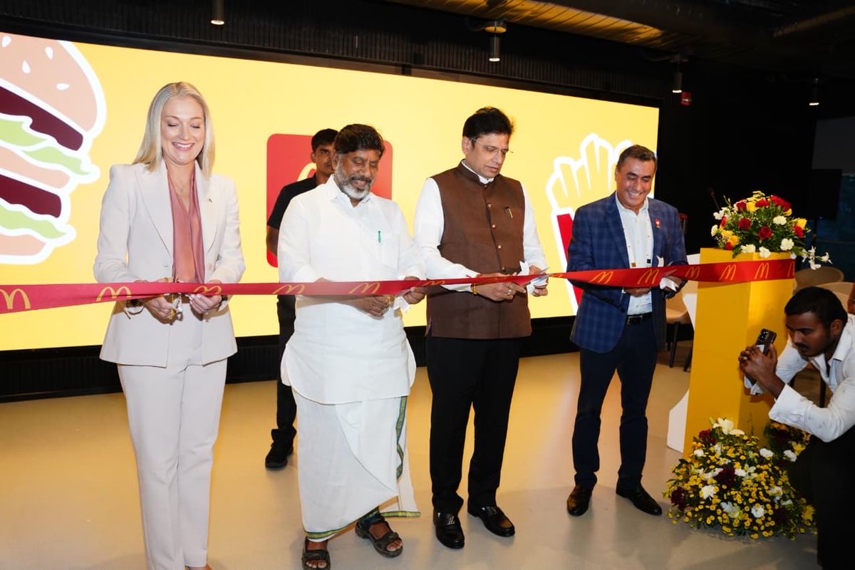 OffDSB's tweet image. The inauguration of McDonald’s Global Capability Centre in HITEC City, alongside Dy CM Mallu Bhatti Vikramarka garu, marks another defining moment in Hyderabad’s global journey. Spanning 1.56 lakh sq. ft., this facility, which is McDonald’s largest outside the United States,…