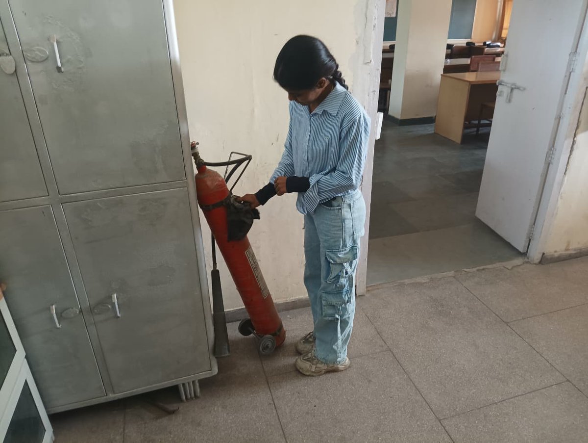 SCERTCHD_32's tweet photo. #SwachhBharat 
#SwachhataHiSeva2025 
#SpecialCampaign5 https://t.co/Bmy2StC16q