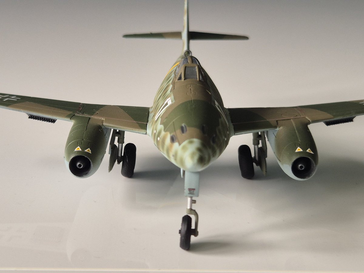 danieljbradley3's tweet photo. Just finished the Me262A-1a from Airfix. The first 1:72 scale fighter I've made in a while, and pretty happy with how it turned out! #JFFForSimon https://t.co/P5EJfYCF3H