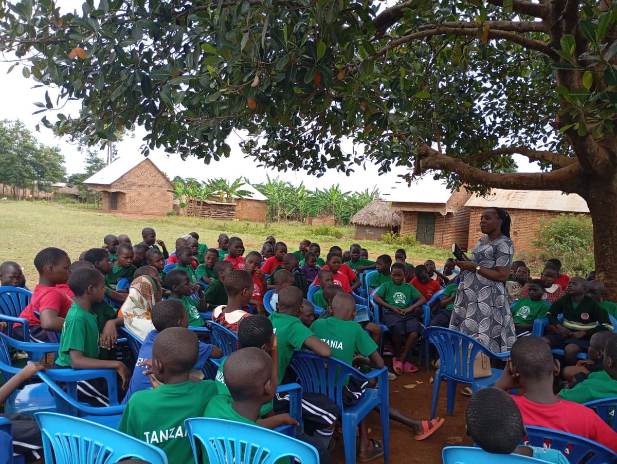 NUWOG89's tweet photo. 🌞@NUWOG89 conducted a meeting on Sensitizing orphans and other vulnerable children on water and sanitation hygiene at Hatumbambaja child development centre in Mutumba sub county, located in Namayingo district in Uganda 🇺🇬 https://t.co/ClT5e7VQCJ