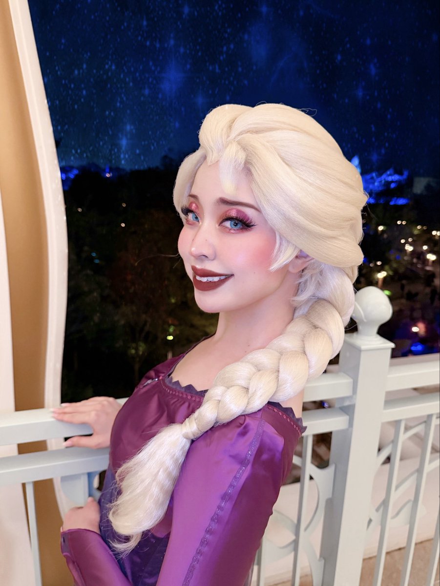 ナイトガウンのエルサ❄️

#Dハロ仮装 
#Dハロ仮装2025