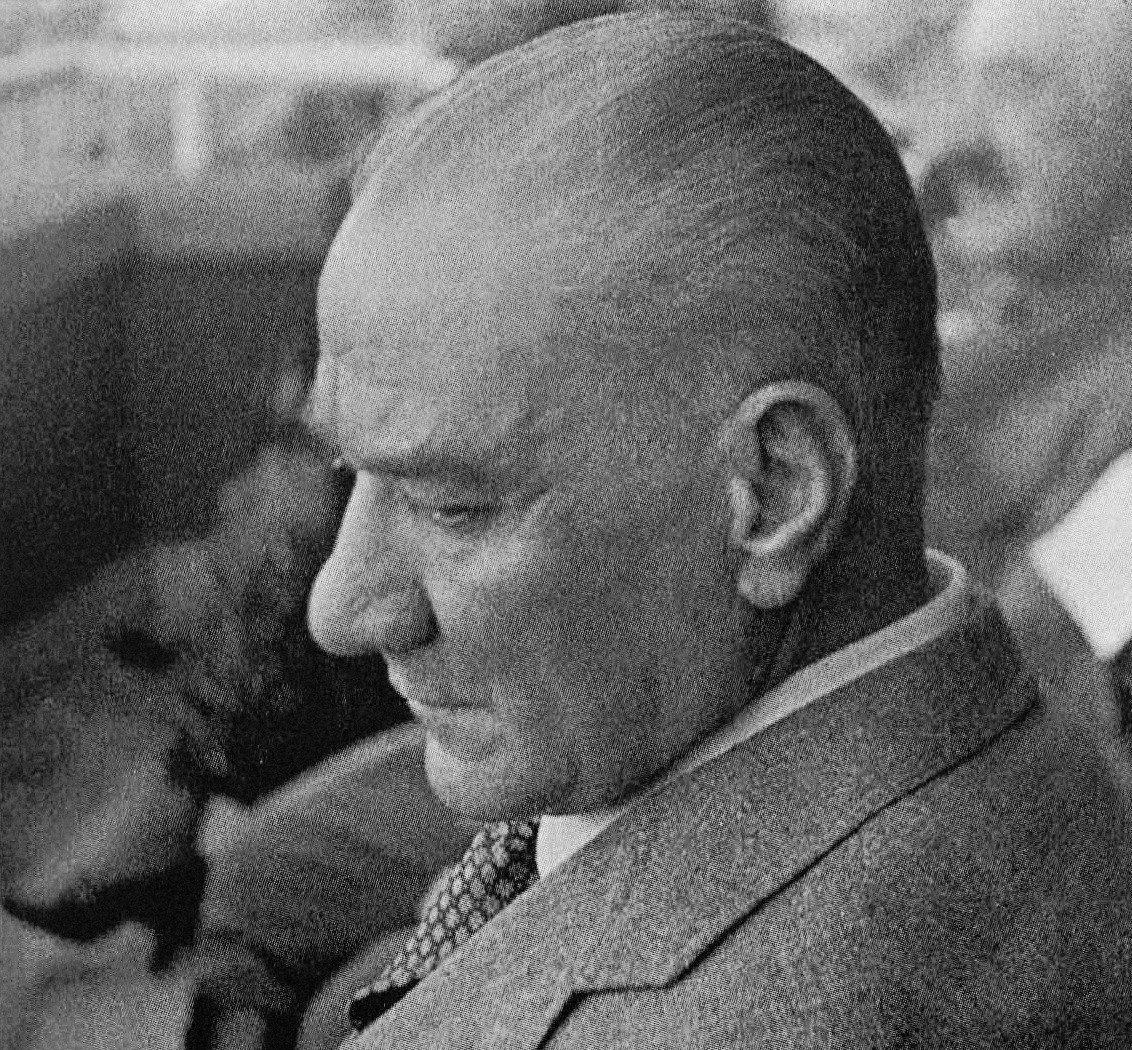 "Beni Hatırlayınız."

Gazi M. Kemal
29 Ekim 1933