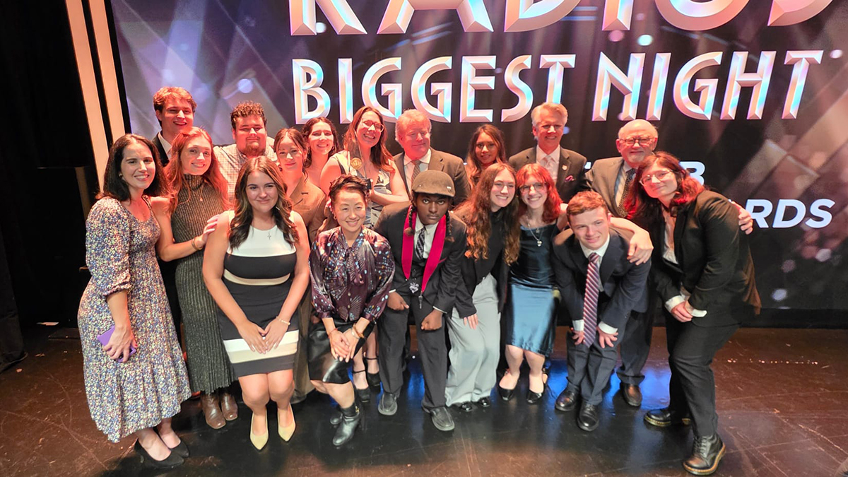 🏆 <a href="/wrhuradio/">WRHU Radio Hofstra University</a> was named College Radio Station of the Year at the 2025 <a href="/nabtweets/">National Association of Broadcasters</a> Marconi Radio Awards, the fifth time the station has won the national prestigious award in just over a decade. 

news.hofstra.edu/2025/10/22/wrh…