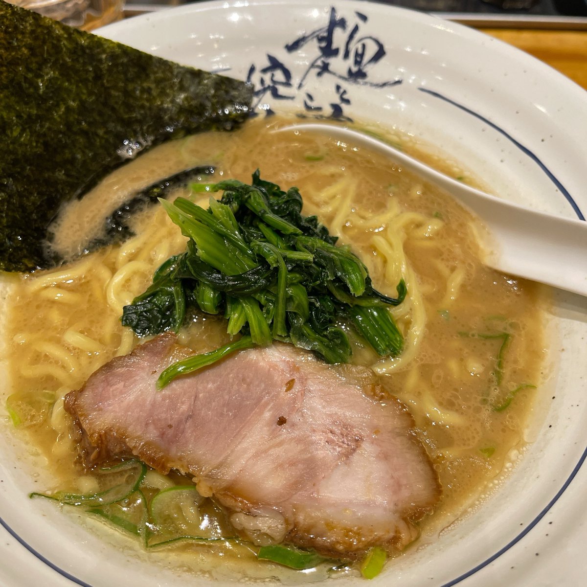 getao66's tweet photo. @ramenbeer33 横濱家 https://t.co/eMCs2lx1Nk