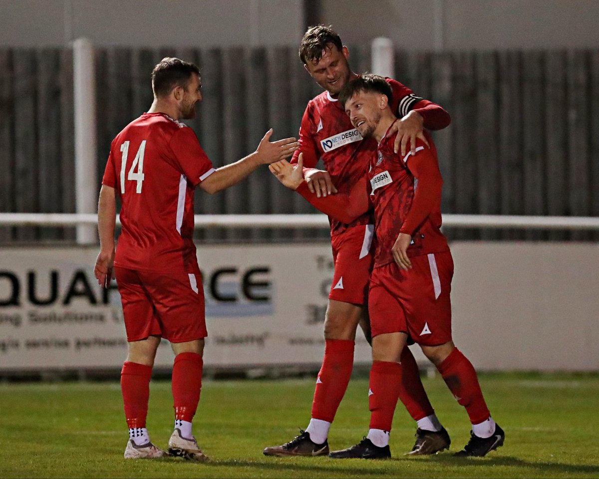 Eado (photo) tweet media