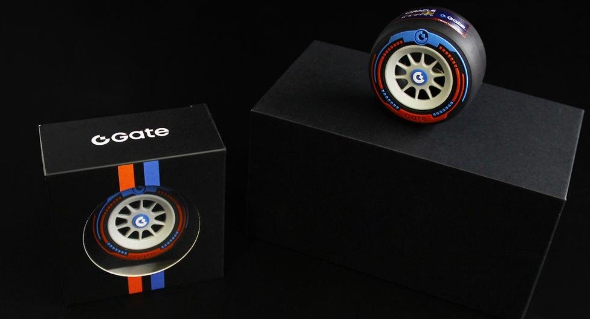 给大家舔了点福利，Gate跟红牛的联名款，这个背包我都想要啊，Gate的周边做得越来越好了，他们的产品也不停的在升级。

Gate X RedBull 双肩包 2个
Gate X RedBull 联名开瓶器 3个

【要求】
1️⃣关注我+ <a href="/Gate_zh/">Gate 华语</a>
2️⃣点赞转发+评论区说下你使用gate多久了