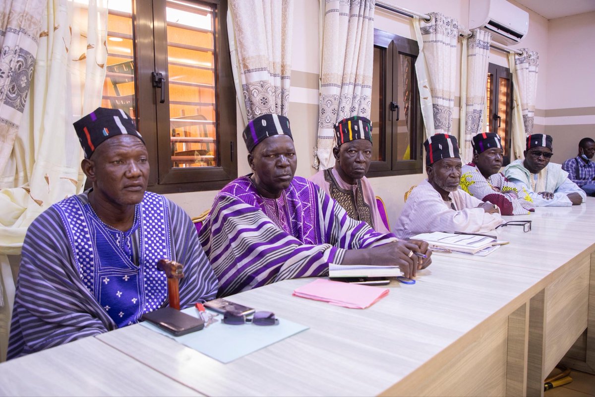 UrcbSd's tweet photo. Du 28 au 29 octobre 2025, le Centre Monseigneur Louis Durrieu de Ouahigouya accueille une retraite des communautés religieuses et coutumières dans le cadre du projet Djama Beog-néré. Placée sous le leadership de l’association ITTIHAD 
Lire : https://t.co/eyGHddfFRb https://t.co/etWFx0d86B