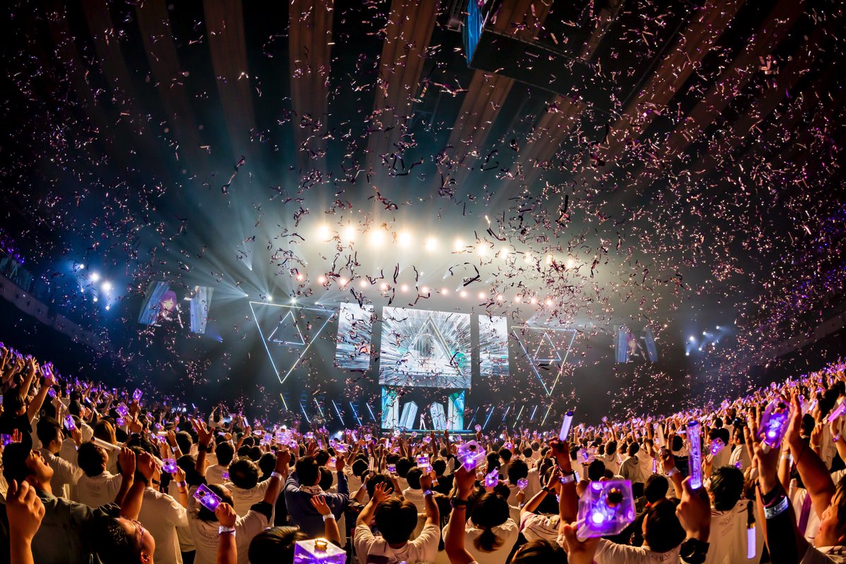 hololivetv's tweet image. 👾 #常闇トワ 2ndライブ👾

Tokoyami Towa 2nd Live "SHINier”
ご覧いただきありがとうございました✨
アーカイブ配信は 11/29（土）23:59 まで！
ぜひ何度もご覧ください！

🔽アーカイブチケット🔽
shinier.hololivepro.com/ticket/ 

🔽グッズ購入🔽
shop.hololivepro.com/products/tokoy… 

#常闇トワ2nd
#ホロライブ