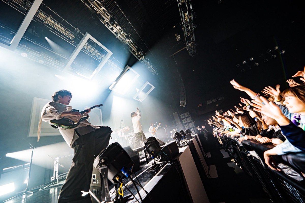 frederitter's tweet photo. 🙌ツアーvlog公開🙌
「FREDERHYTHM TOUR 2025 - #飽くまで創造 -」
10/25 北海道Zepp Sapporo、ありがとうございました！

TikTokにてvlogを公開！
LONG ver.はファンクラブ #フレハウス にて🏠️

▼TikTok
https://t.co/8PLnvY8snm
#フレデリック https://t.co/uKS74zTa8g