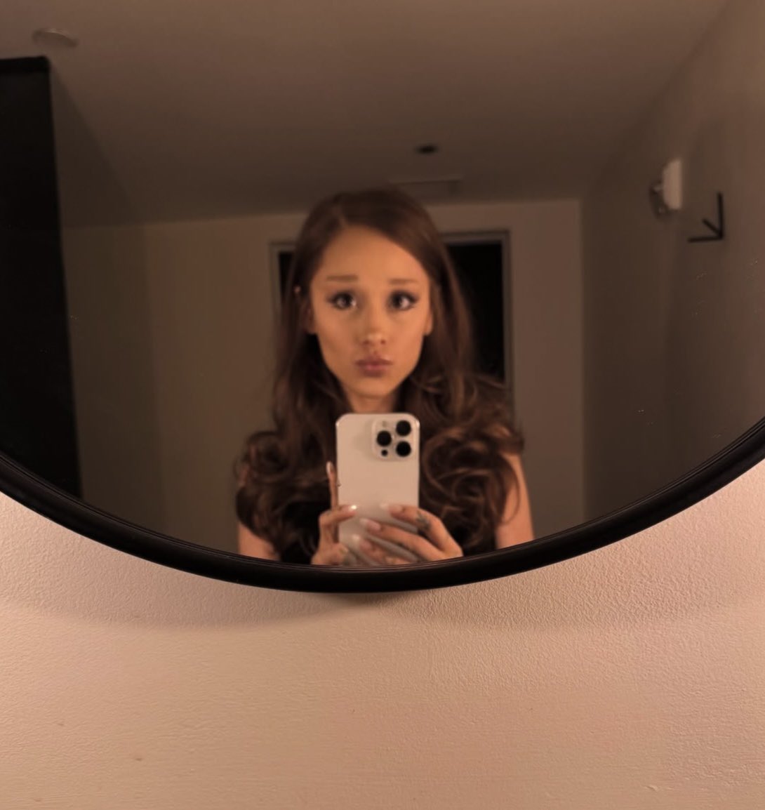 BRUNETTIANA IS BAAAACCCKKK