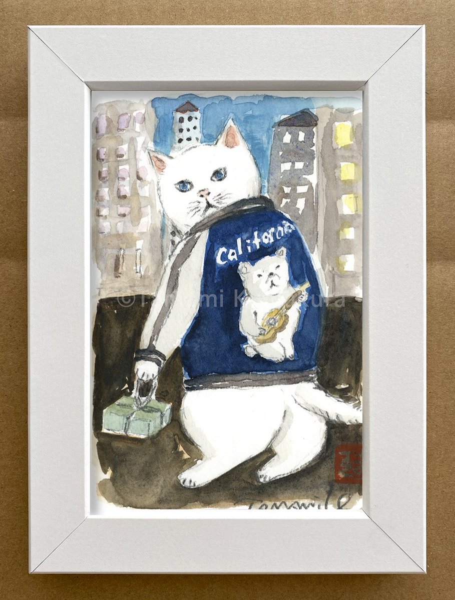 スカジャンを着た猫2025 枝垂れ梅と白黒猫 2025秋 読書猫 三つにポスト