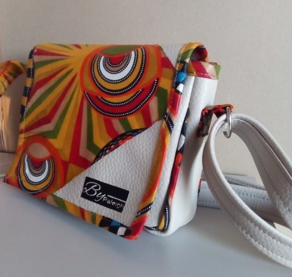MSME Feature: Paleigh Designs (Pty) Ltd.
Distinctive bag styles combining the durability of leather with the vividness of African prints.
Offering laptop bags, backpacks, sling bags, and side bags made from handcrafted leather and African fabric.
More: nwdc.co.za/sbd/msme-featu…