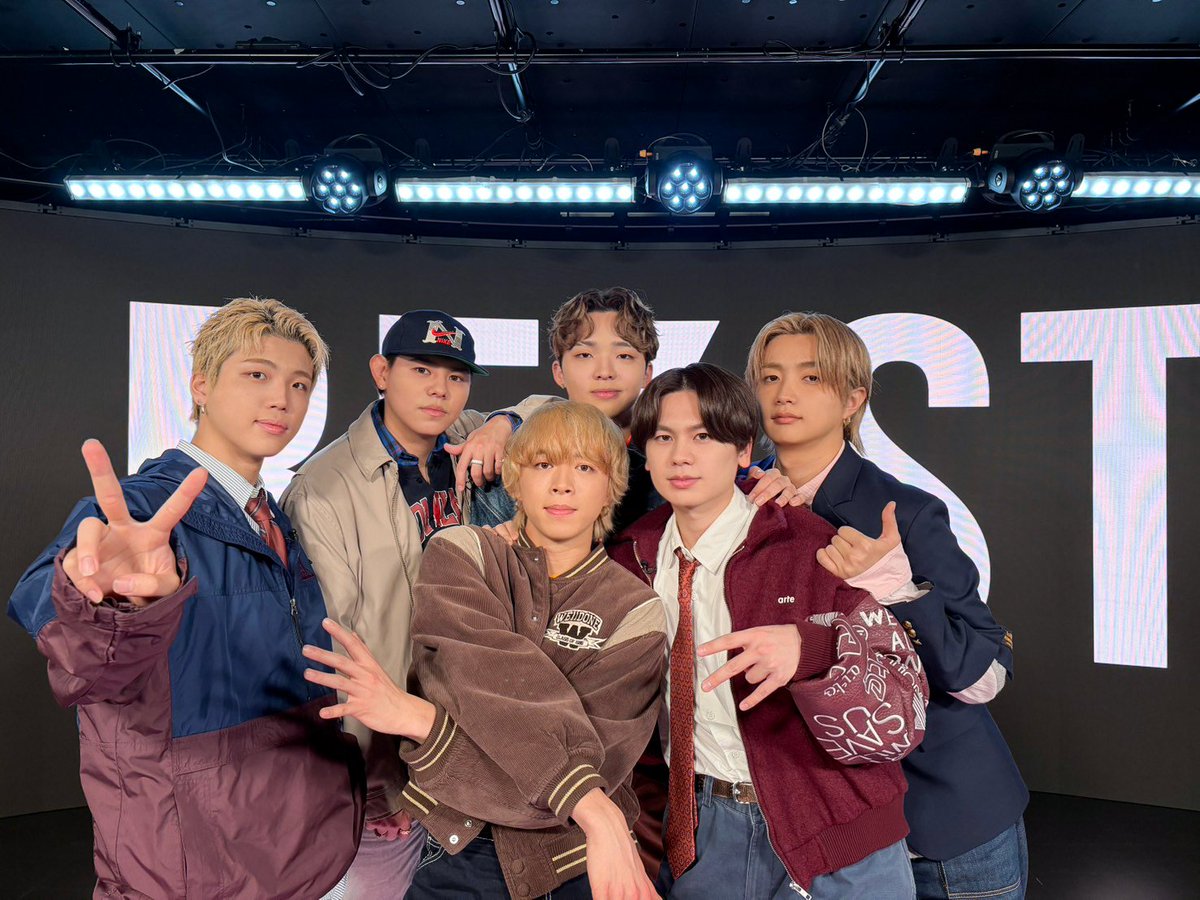 LINEMUSIC_JP's tweet photo. #BEFIRST【"BE:ST" Release Party】
後日、アーカイブ配信が決定🎉
⠀
先日SNSで募集した
#LINEMUSICで答えてBEFIRST に沿って
メンバーが回答してくれた
アフタートークも配信予定🌟

『BE:ST』を聴いて待っていてね
📱https://t.co/NPXUj4RKMc

#My推し_BEFIRST
#BF_BEST #BF_IWantYouBack https://t.co/DM8QqPFJi2